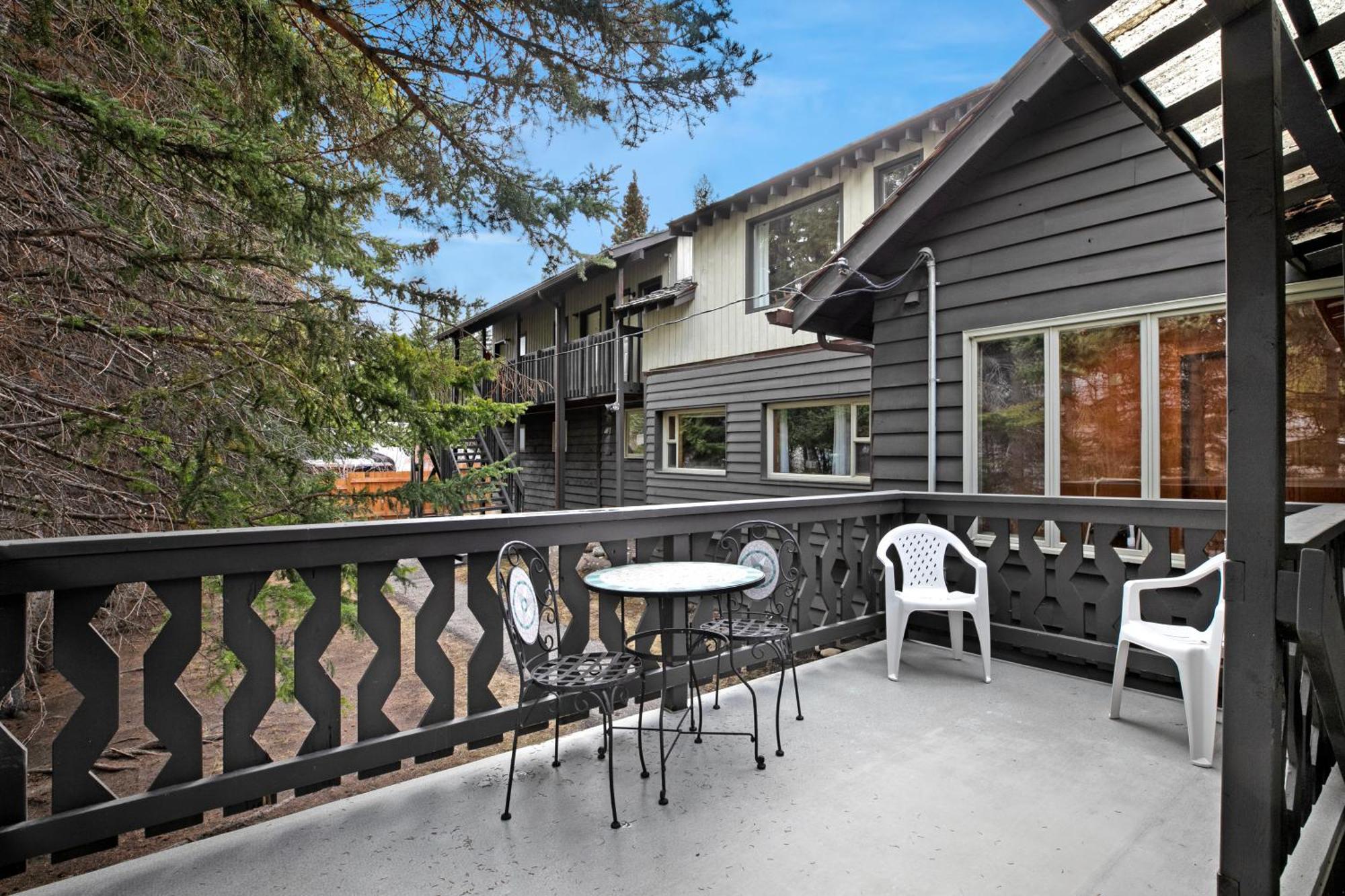 Elkhorn Lodge Vacation Rentals Banff Exterior foto